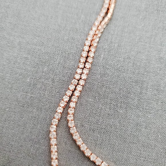 🎁Free w/Purchase🎁 Aldo 21" Rose Gold Tassel Necklace - Picture 5 of 5